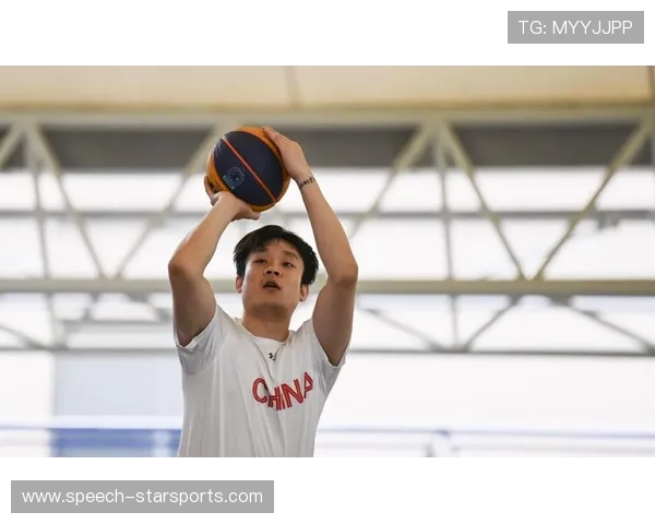 中国篮球联赛季后赛激烈开战明星球员表现引发球迷热议